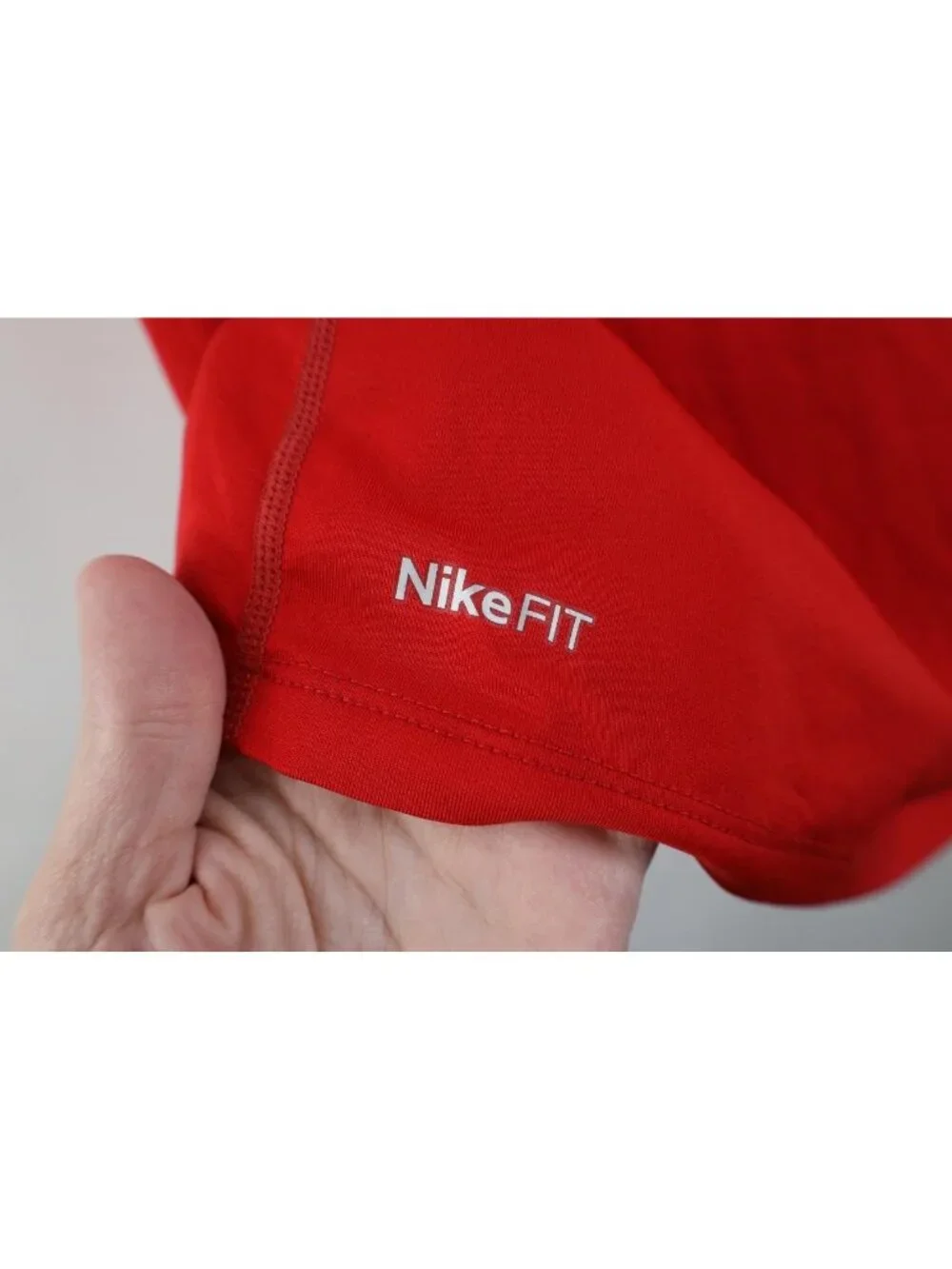 Nike Pro Combat Womens Small Compression Fitted Training Gym V-Neck T-Shirt Red